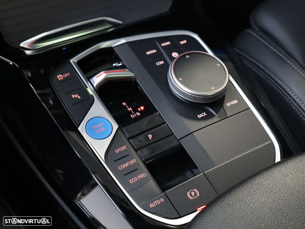 BMW iX3 M Sport Impressive - 25