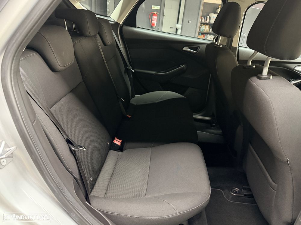 Ford Focus 1.0 EcoBoost S&S COOL&CONNECT DESIGN - 7
