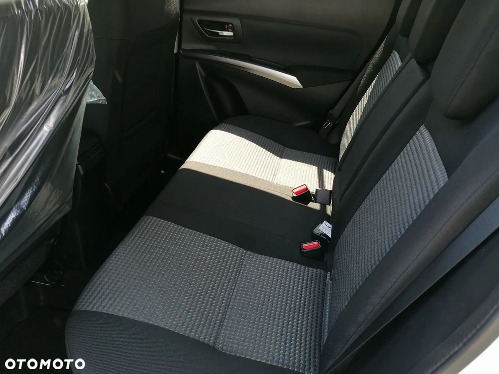 Suzuki S-Cross 1.4 BoosterJet mHEV Premium Plus SP - 17