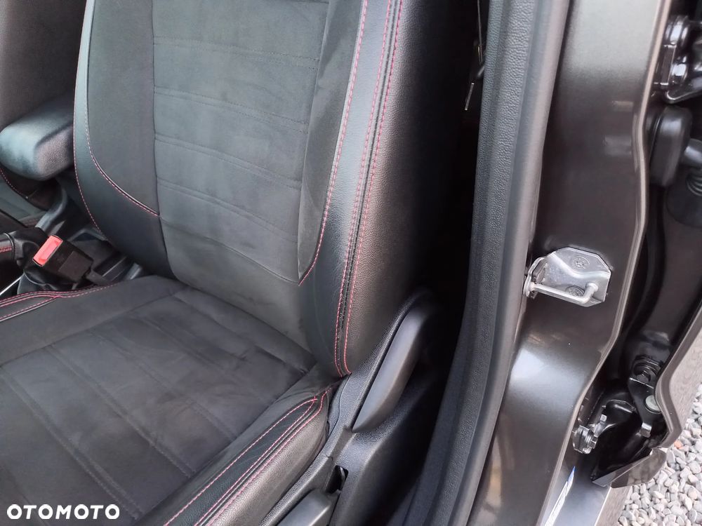 Ford EcoSport 1.0 EcoBoost ST-LINE - 17