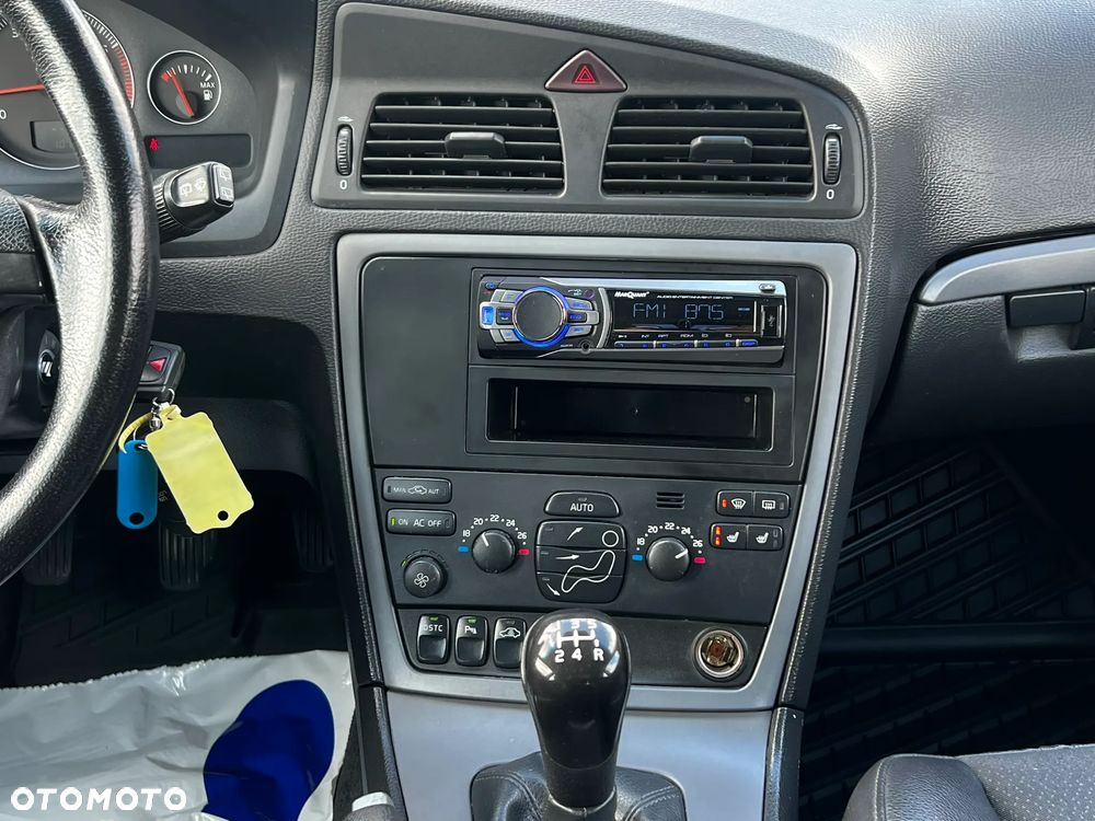 Volvo V70 2.4 Kinetic - 20