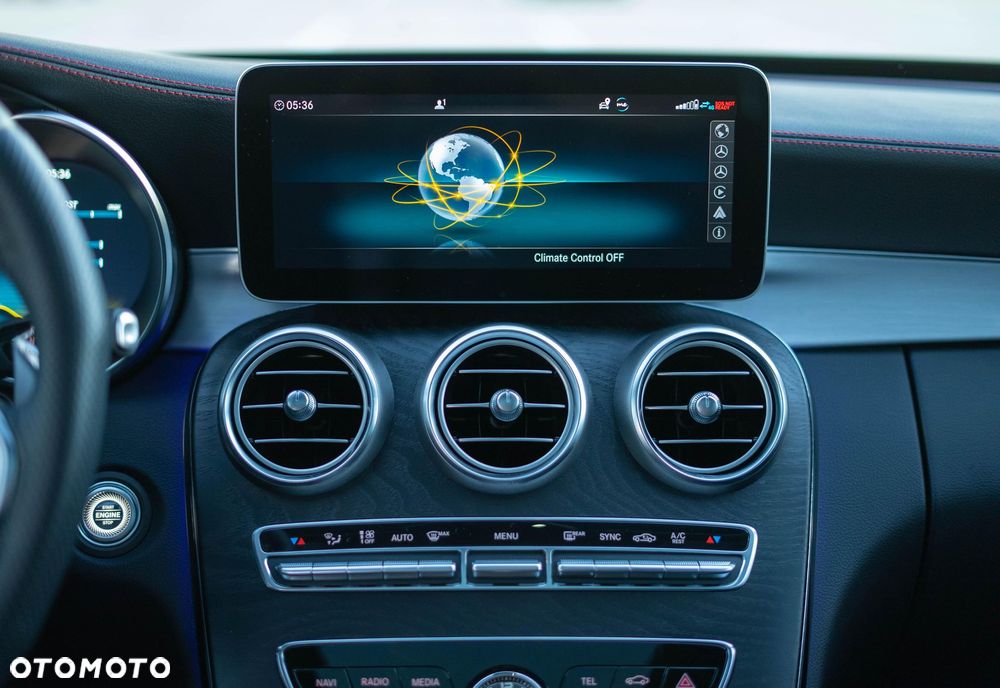 Mercedes-Benz Klasa C AMG 43 4Matic AMG TCT 9G - 36