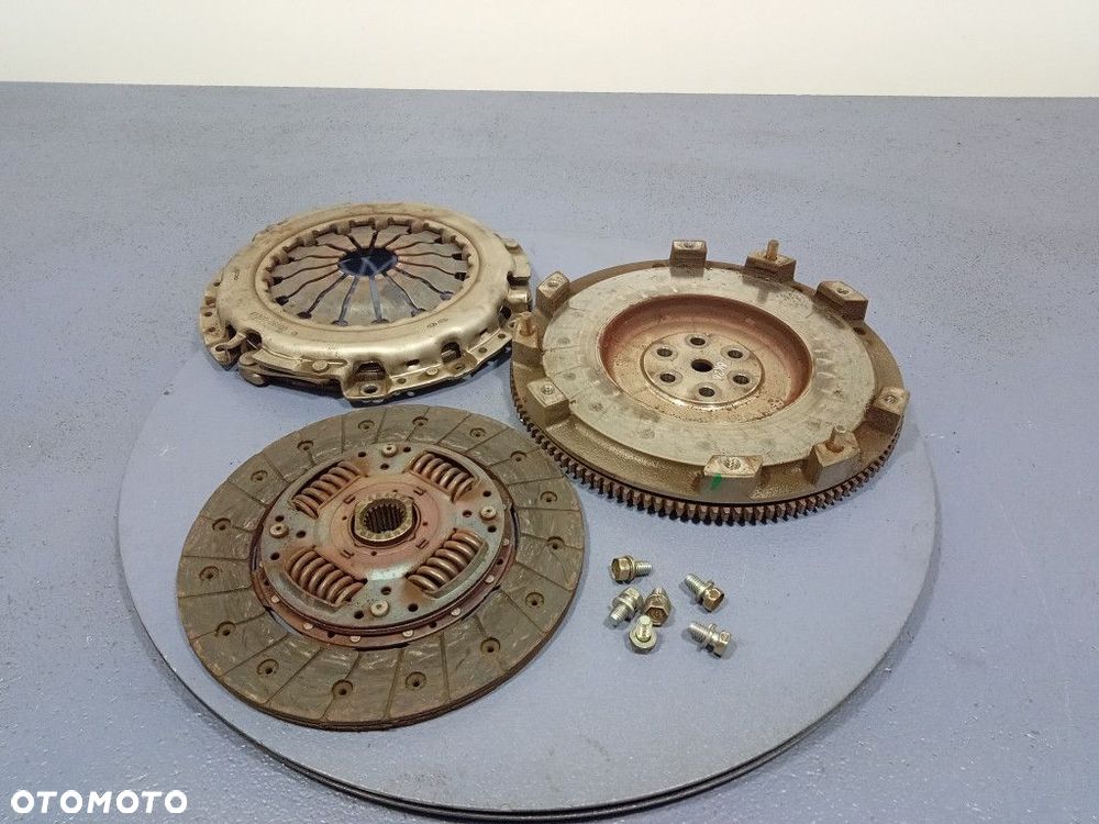 HYUNDAI TUCSON III 1.6 GDI SPRZĘGŁO TARCZA DOCISK 41300-26100 - 1