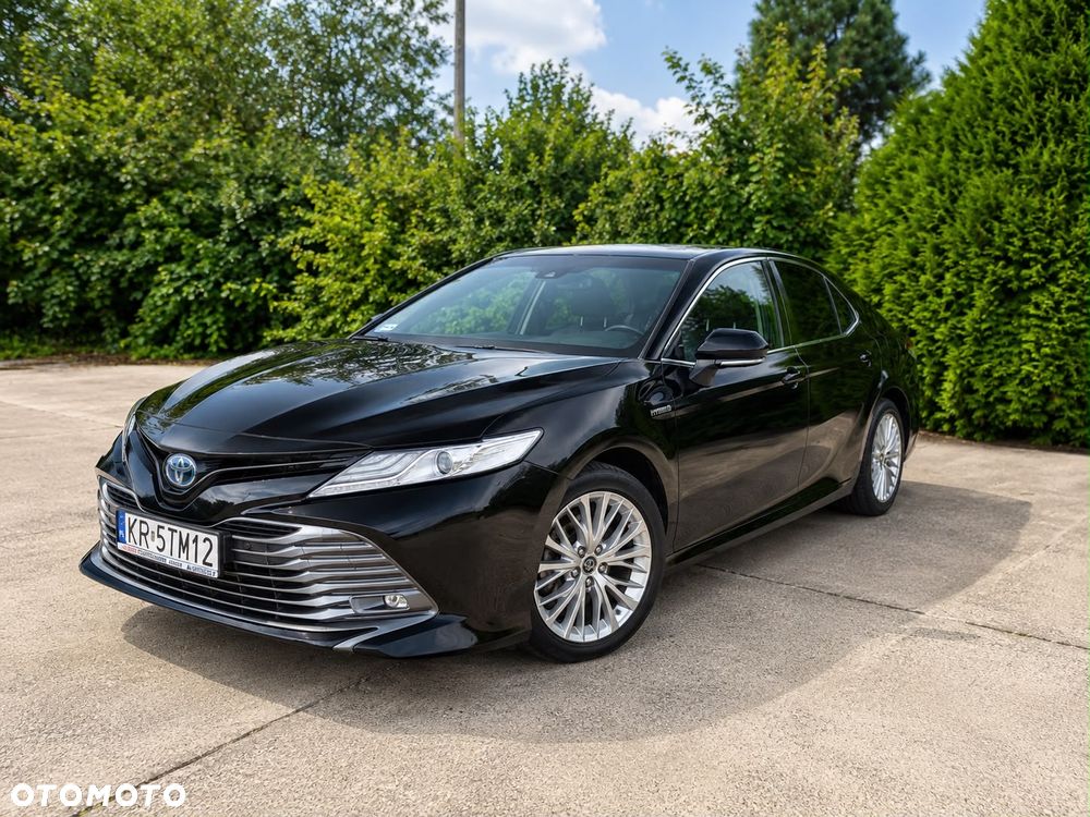 Toyota Camry 2.5 Hybrid Prestige CVT - 2