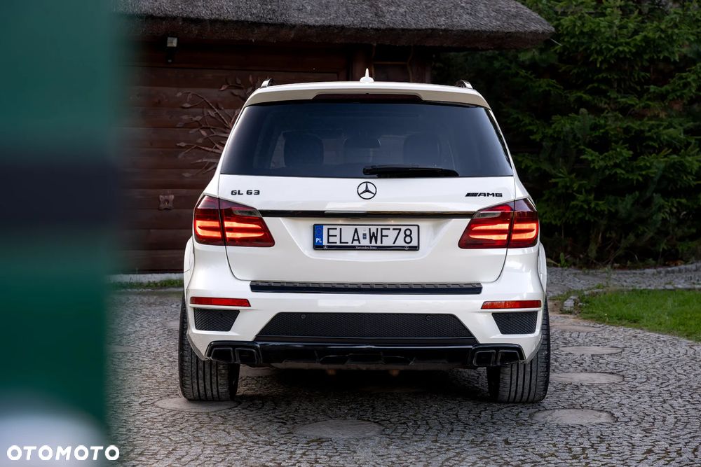 Mercedes-Benz GL 63 AMG - 7