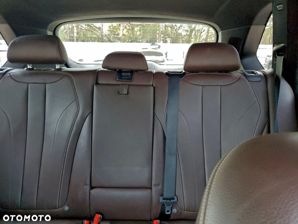 BMW X5 xDrive35i Sport-Aut - 9