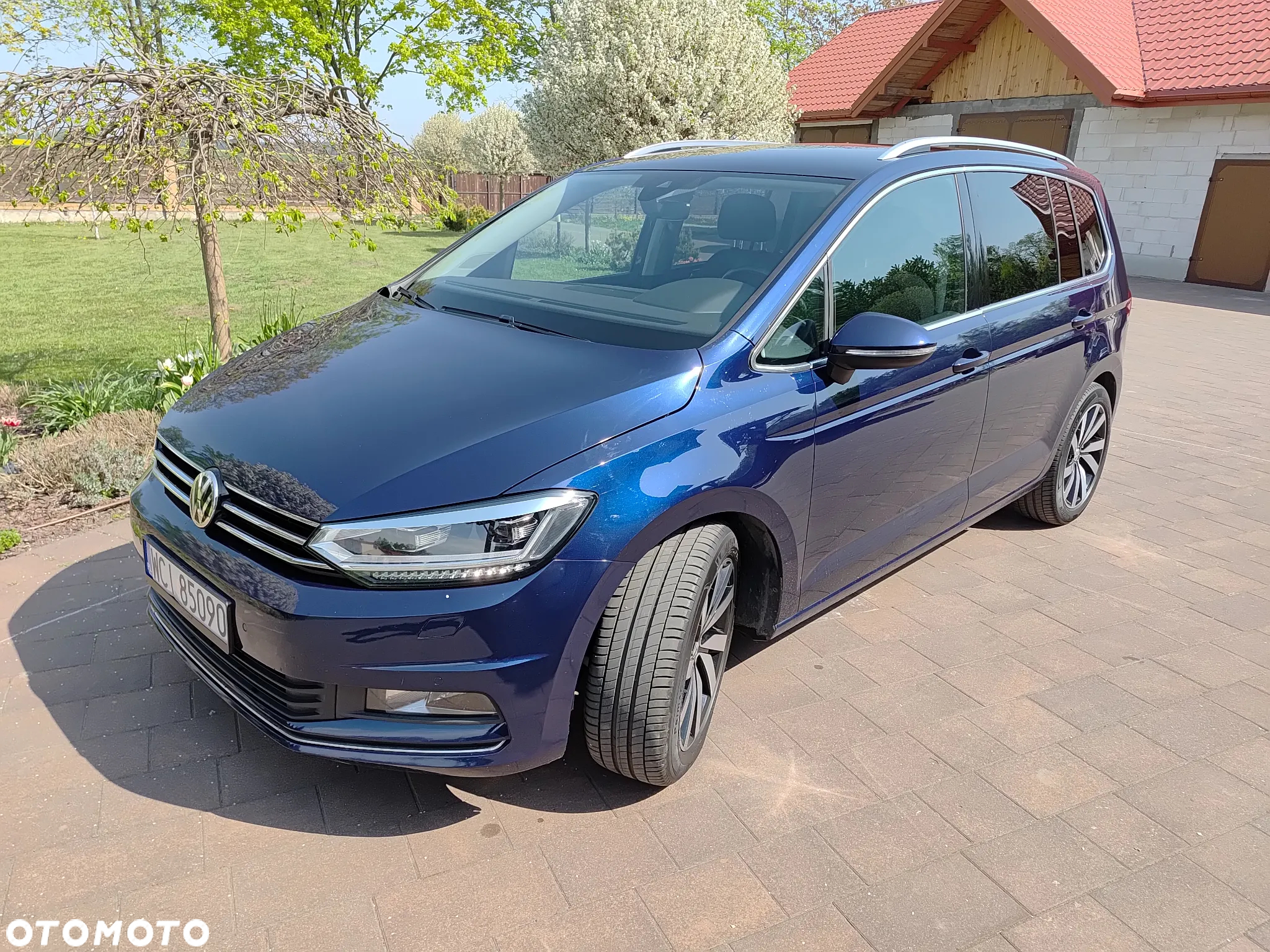 Volkswagen Touran 2.0 TDI SCR DSG Highline - 10