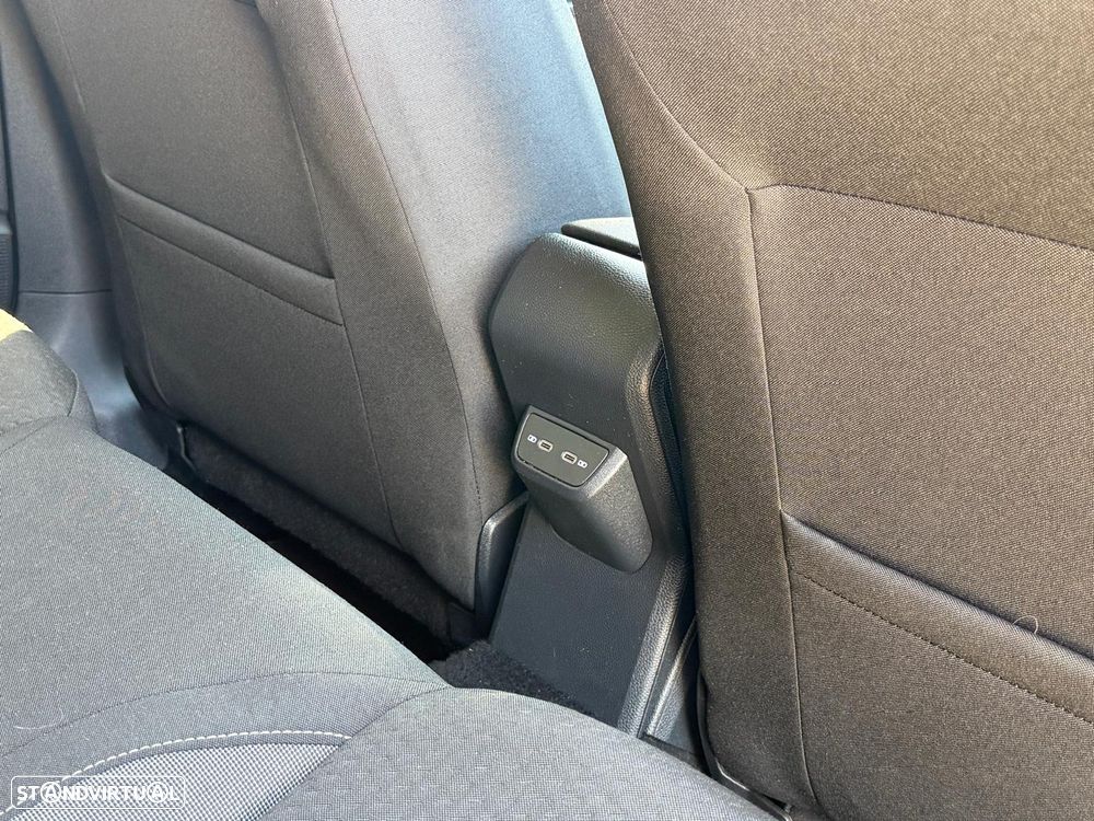 VW Taigo 1.0 TSI Urban - 17