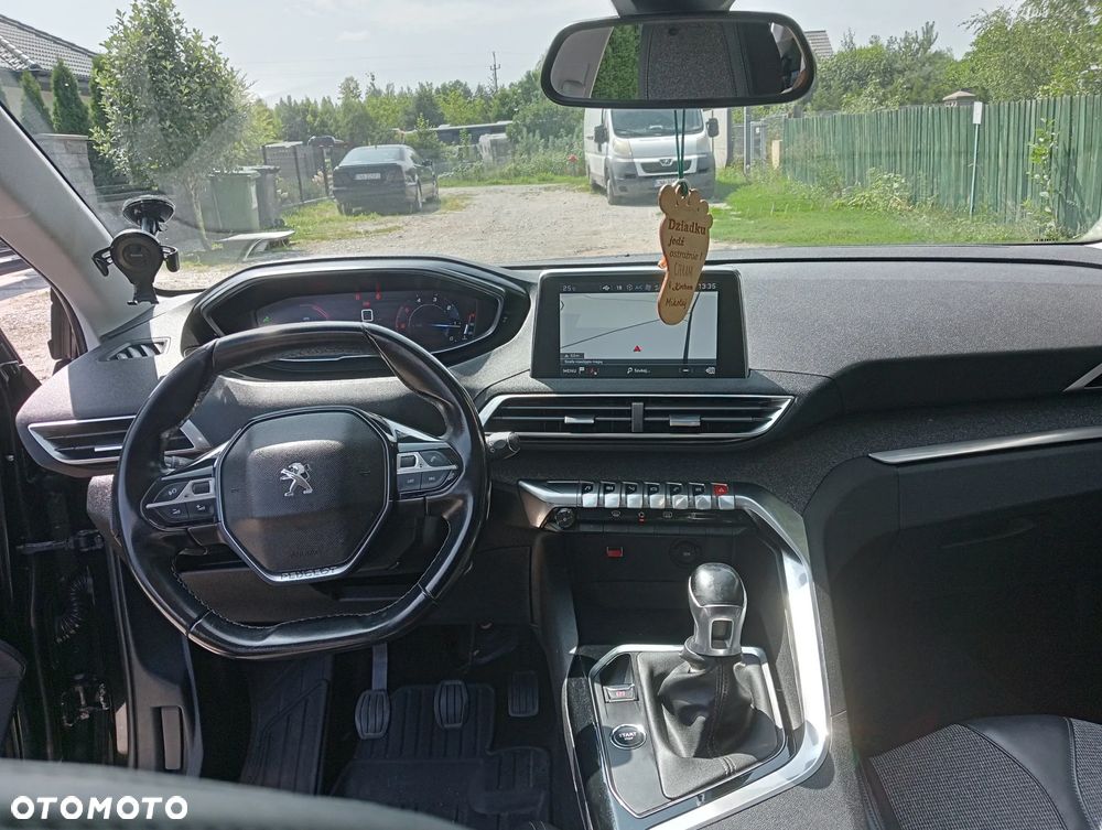 Peugeot 5008 - 9