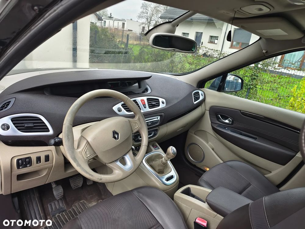 Renault Scenic 1.9 dCi Privilege - 7