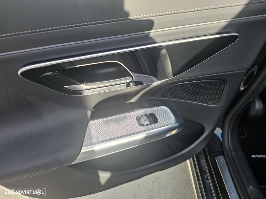 Mercedes-Benz E 300 e Station - 38