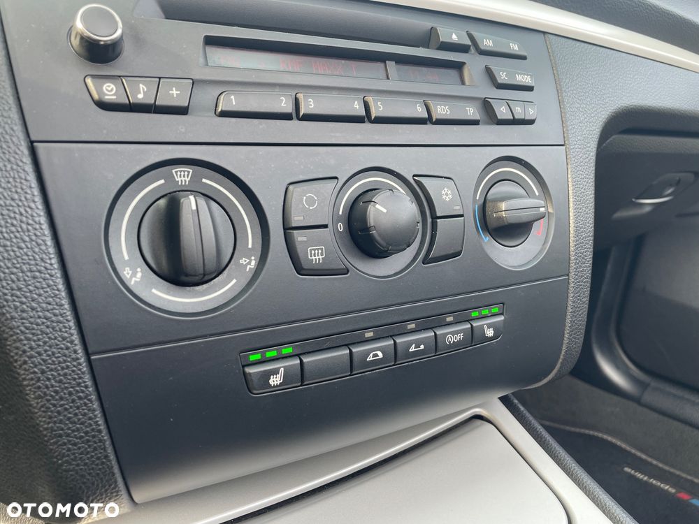 BMW Seria 1 118i Edition Sport - 31