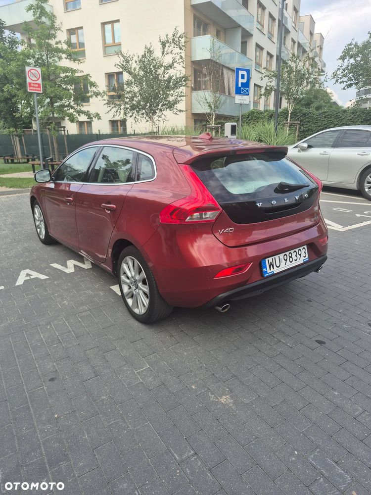 Volvo V40 D3 Summum - 17