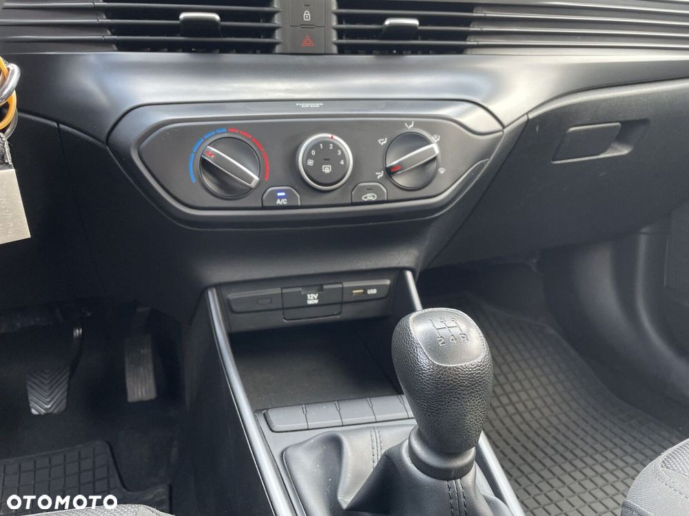 Hyundai Bayon 1.2 Pure - 21