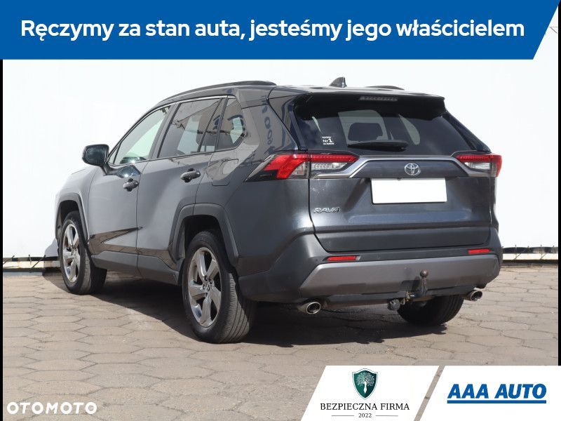 Toyota RAV4 - 6
