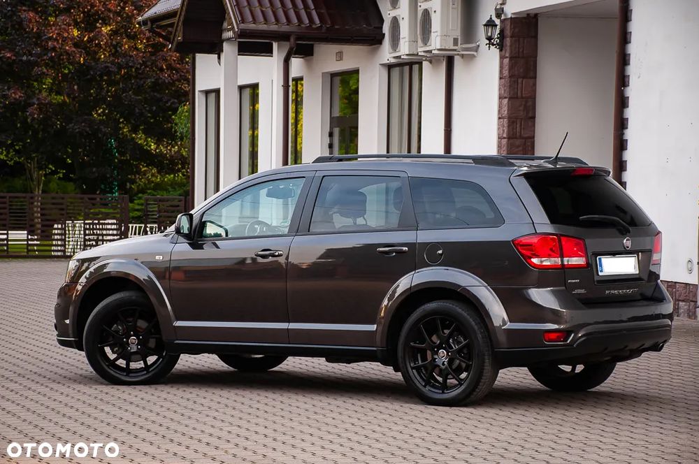 Fiat Freemont 2.0 Multijet 16V DPF Automatik Allrad Black Code - 17