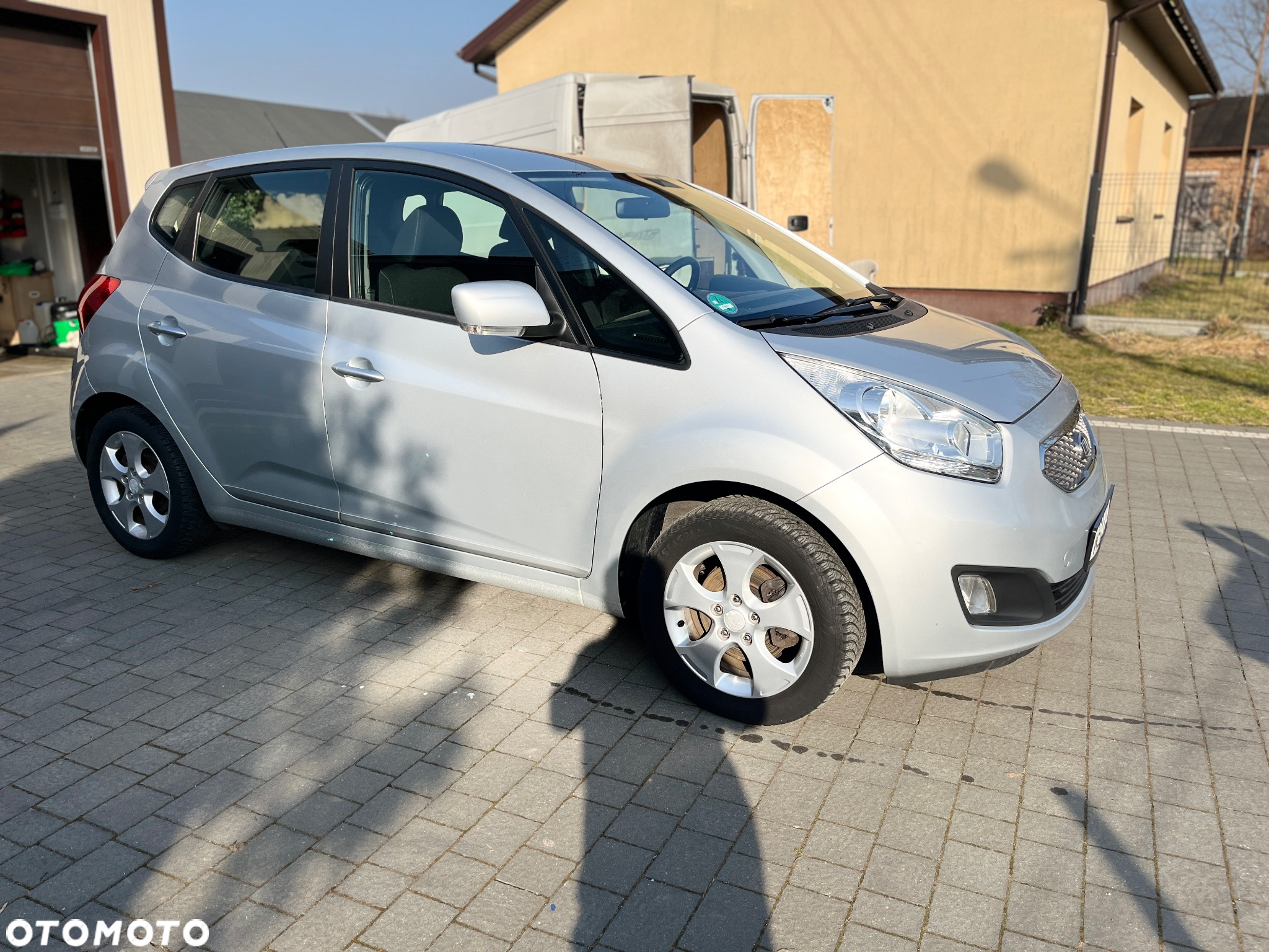 Kia Venga 1.6 L - 5