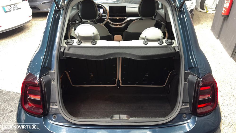 Fiat 500e 3 + 1 La Prima - 24