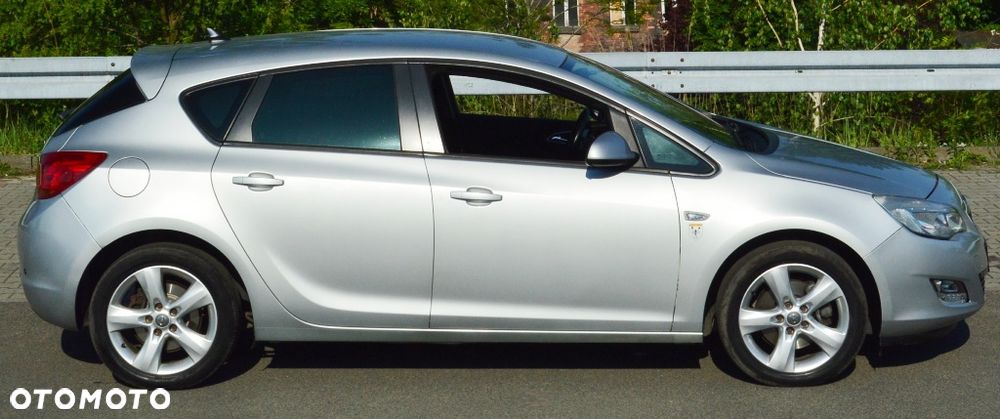 Opel Astra 1.7 CDTI - 6