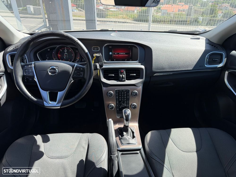 Volvo V40 Cross Country 2.0 D2 Momentum Geartronic - 13