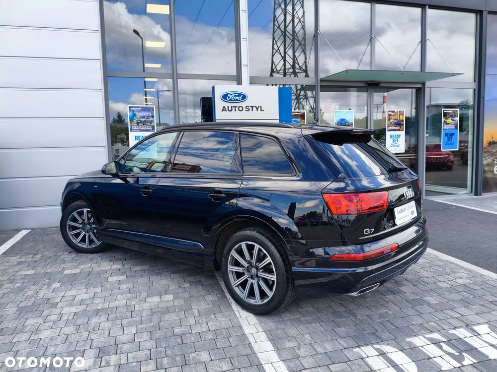 Audi Q7 - 3