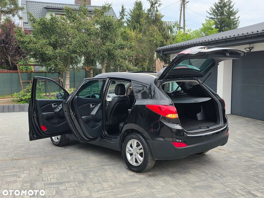 Hyundai ix35 2.0 CRDi 4WD Automatik Premium - 4