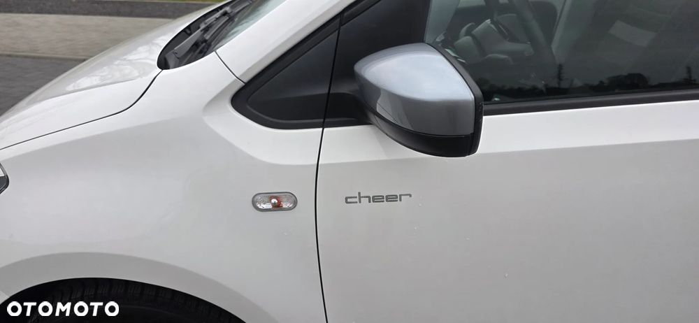Volkswagen up! cheer - 38