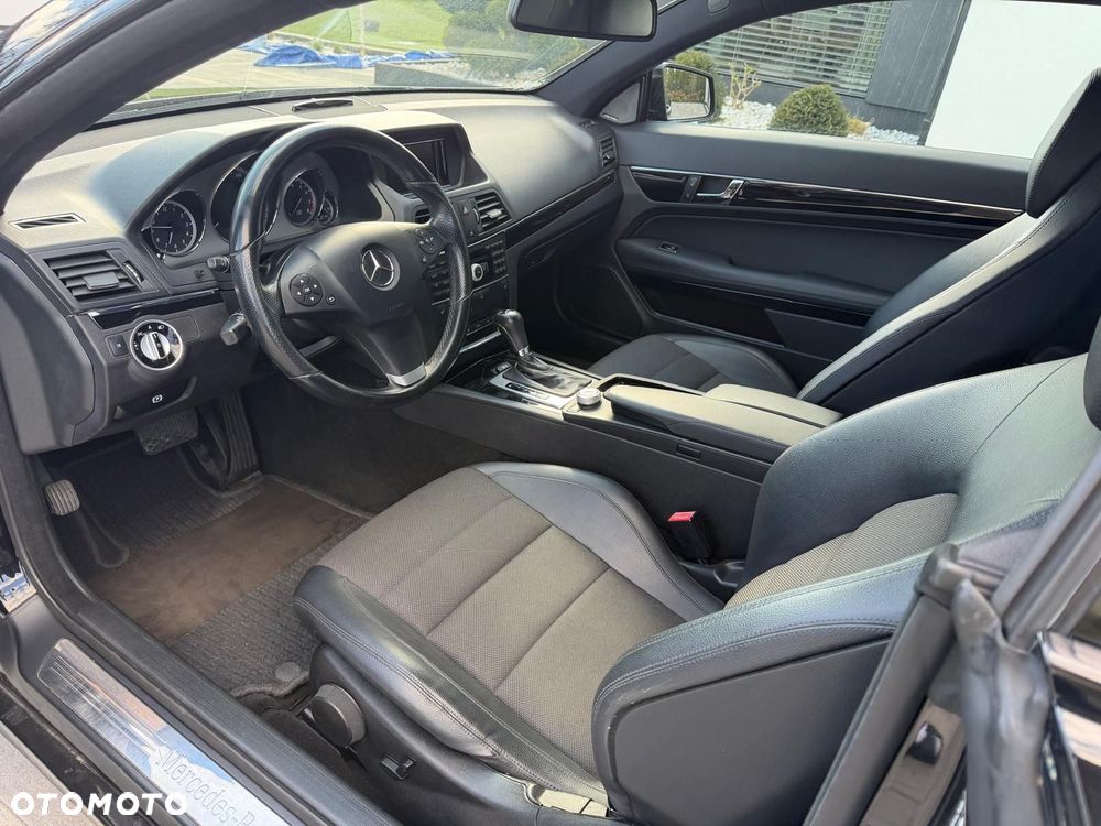 Mercedes-Benz Klasa E 200 CGI BlueEFFICIENCY Automatik Avantgarde - 16