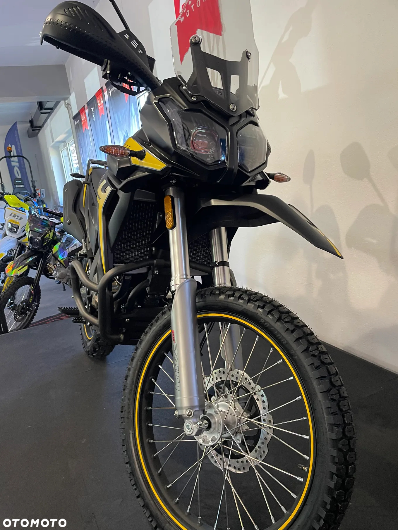 VOGE 300GY RALLY