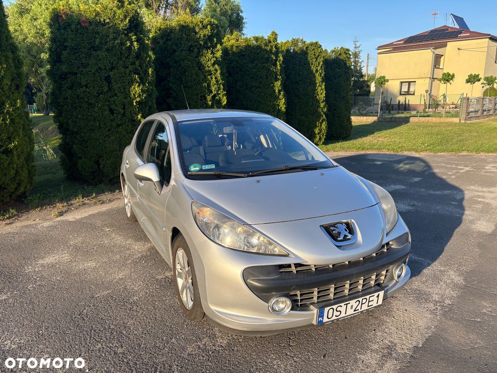 Peugeot 207 1.6 - 20