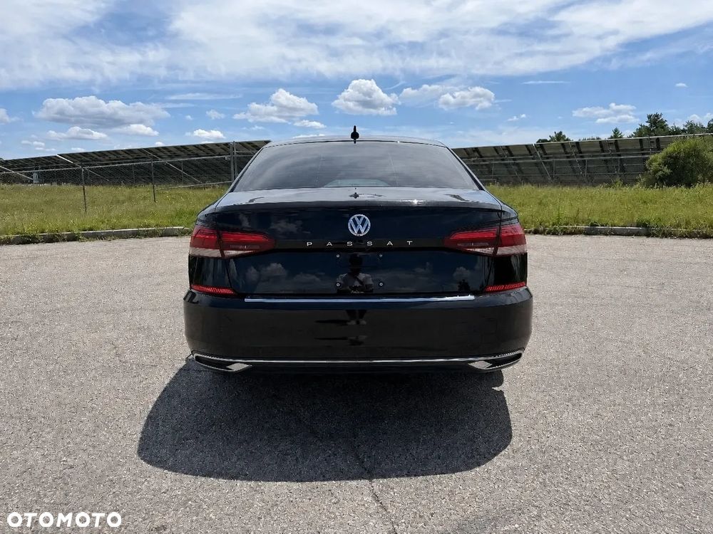 Volkswagen Passat - 7