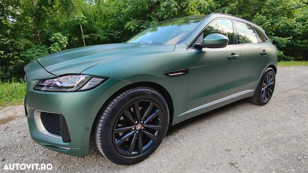 Jaguar F-Pace S AWD - 1