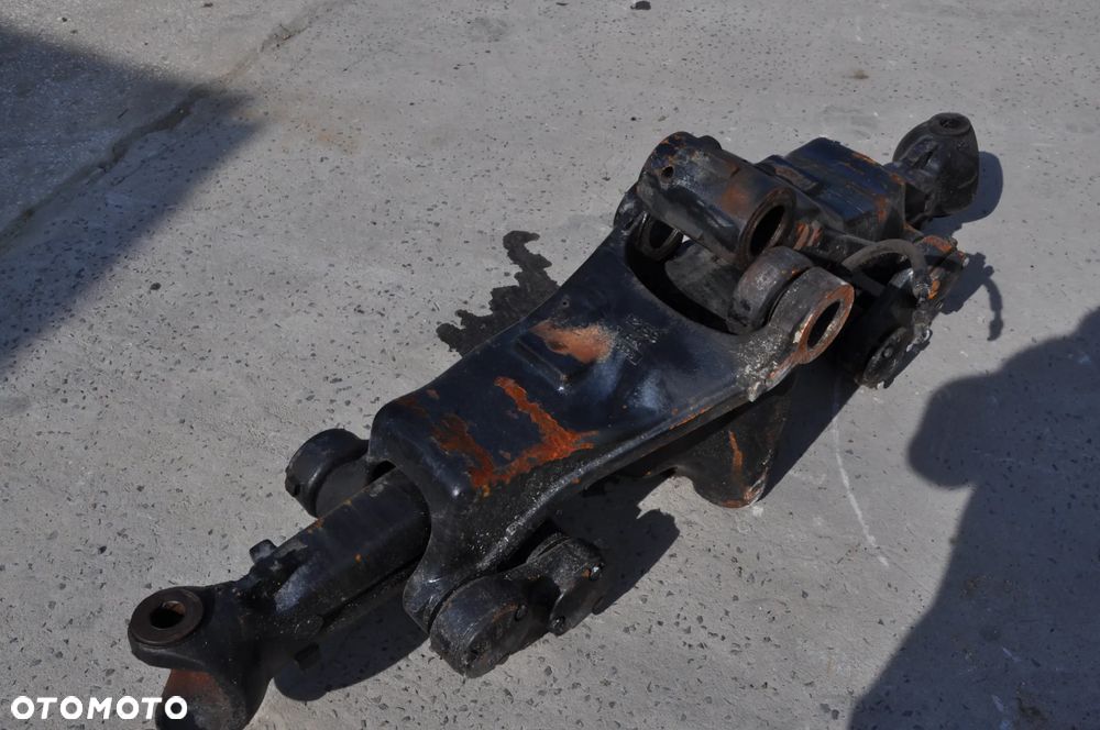 OBUDOWA MOSTU WAHACZ MASSEY FERGUSON 7480 6480 6485 - 7