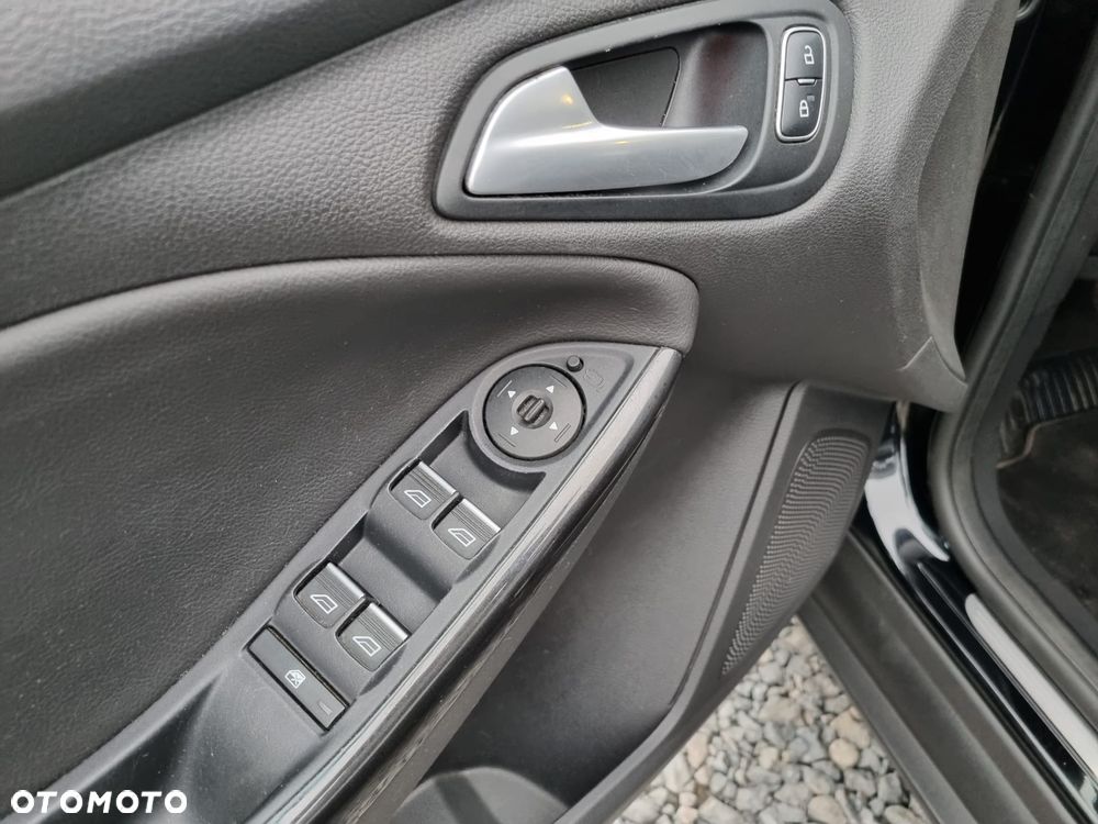 Ford Focus 2.0 TDCi Titanium ASS - 18