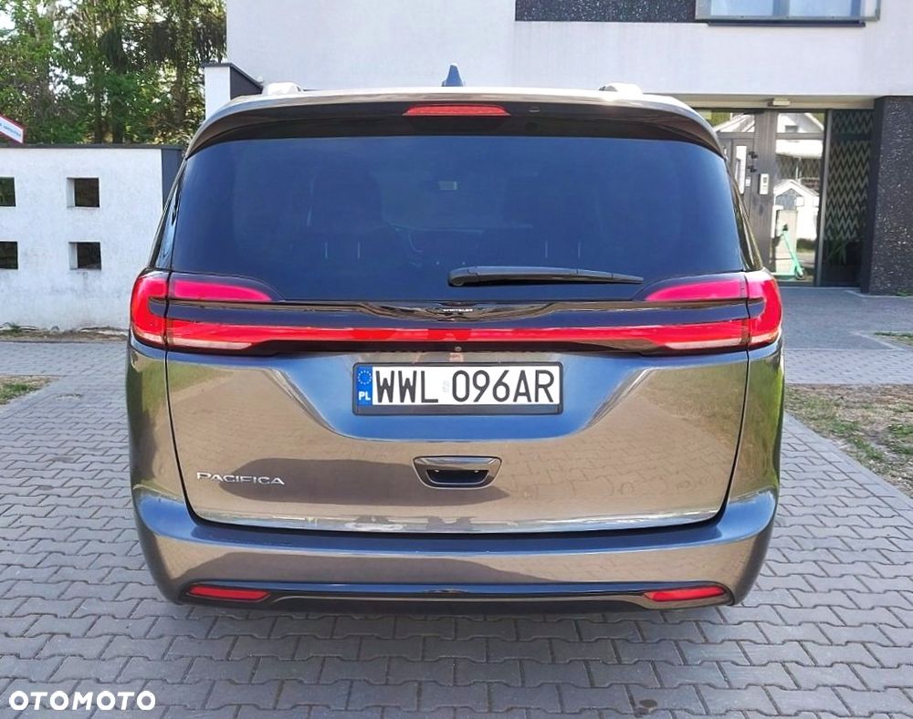 Chrysler Pacifica - 9