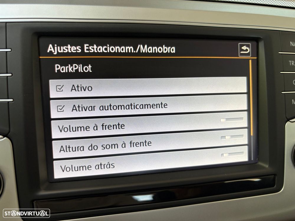 VW Passat Variant 2.0 TDI Confortline - 28