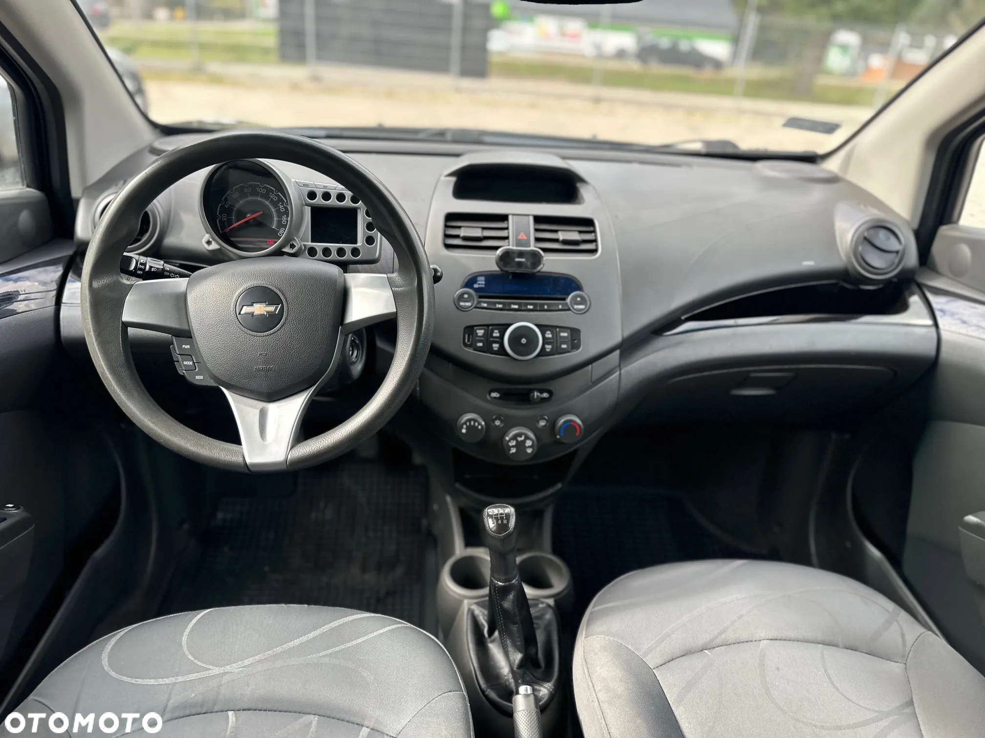 Chevrolet Spark 1.0 Base - 10
