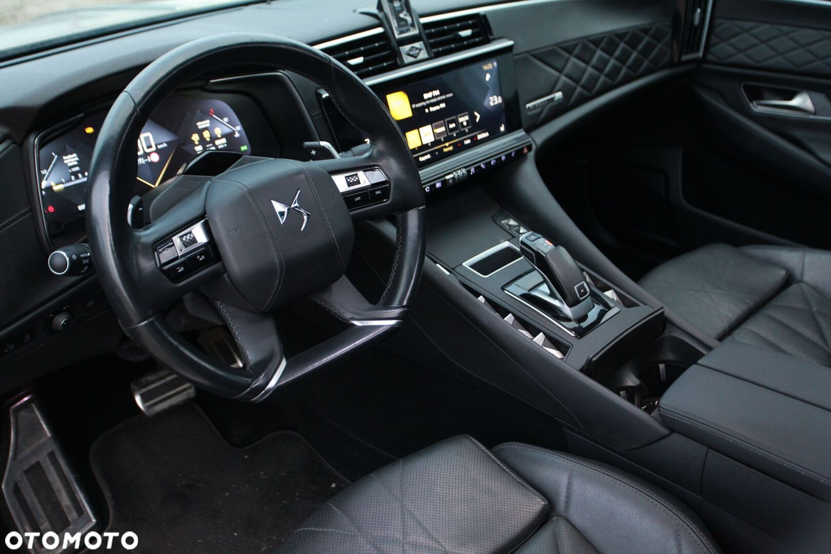 DS Automobiles DS 9 1.6 PureTech Rivoli + - 17