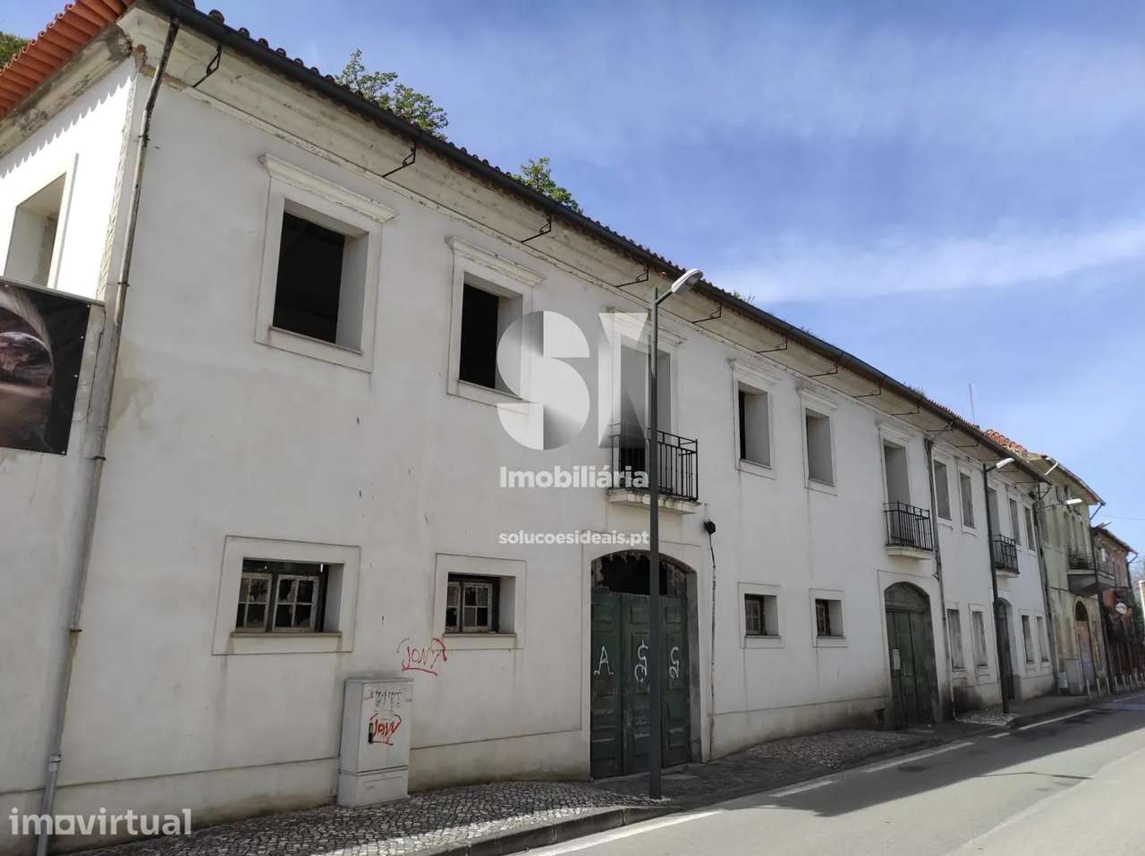 Armazém em Anadia e Caves de espumantização - Grande imagem: 2/33