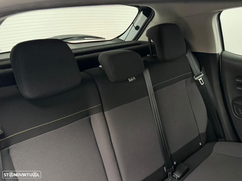 Citroën C3 1.2 PureTech C-Series - 16