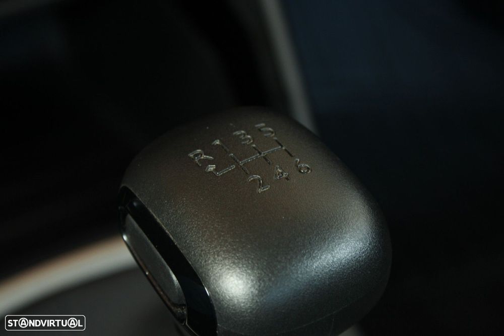 Peugeot 208 1.2 PureTech Allure - 29