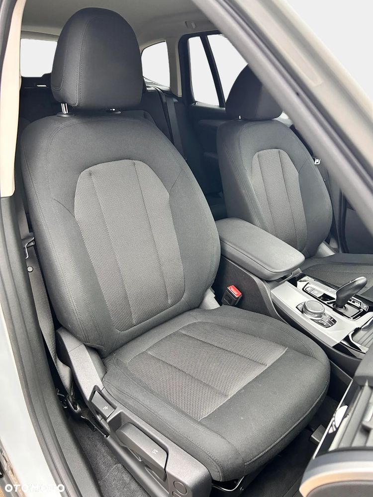 BMW X3 xDrive20i GPF Advantage - 16