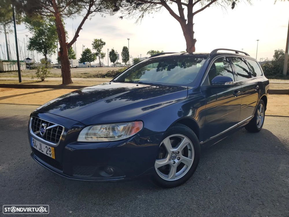 Volvo V70 2.0 D3 Momentum Start/Stop - 2