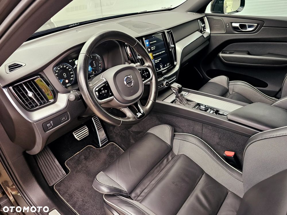 Volvo XC 60 D4 Geartronic RDesign - 26