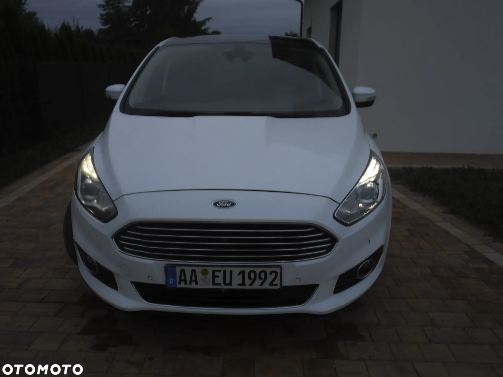 Ford S-Max 2.0 TDCi 4WD Titanium PowerShift - 2