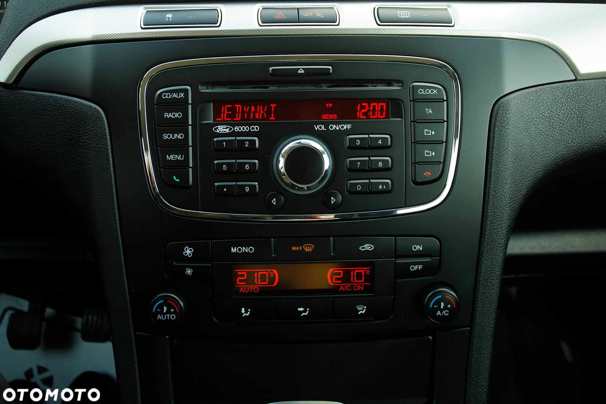 Ford S-Max 2.0 FF Titanium - 27