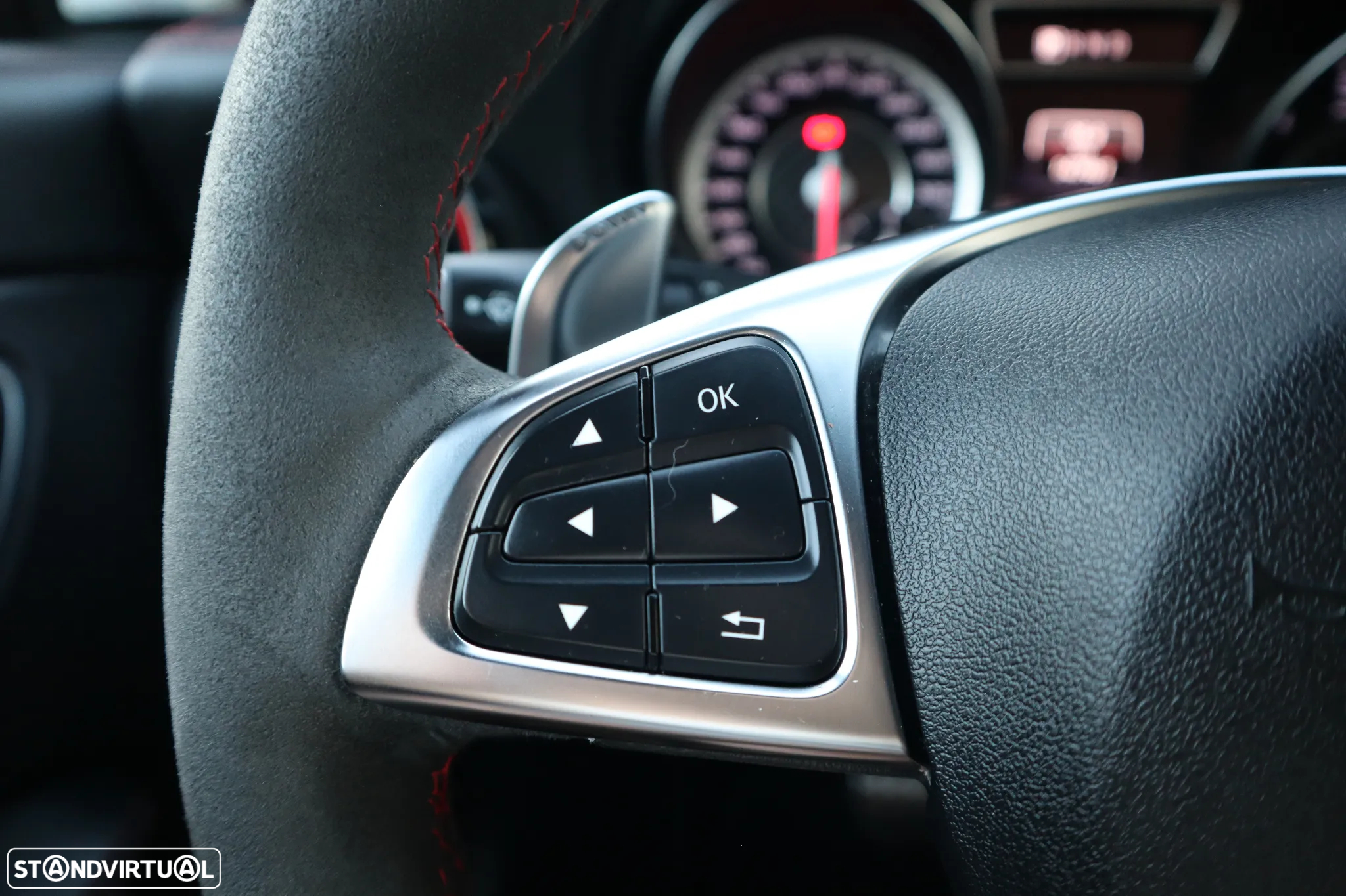 Mercedes-Benz CLA 45 AMG Shooting Brake 4Matic 7G-DCT - 35
