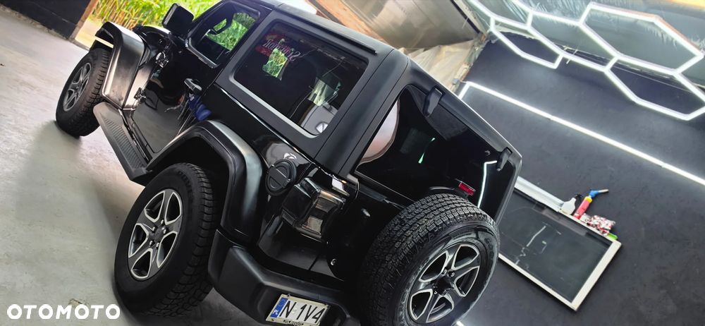 Jeep Wrangler - 4