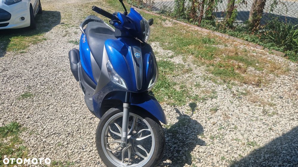 Piaggio Medley - 1