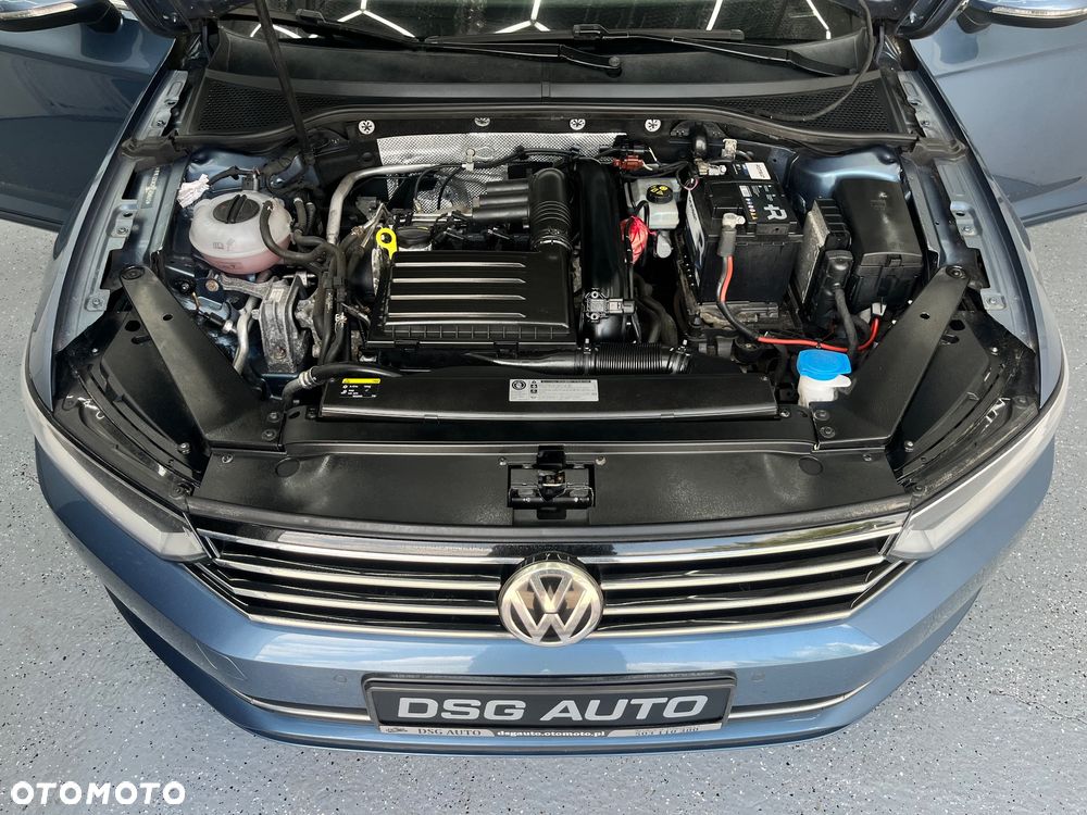 Volkswagen Passat - 37
